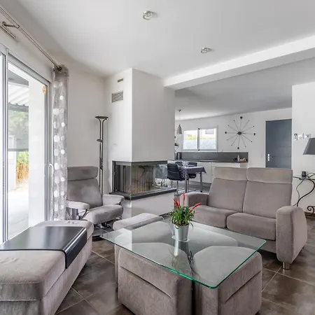 Hébergement de vacances La Maison Blanquefort - Maison Avec Jardin Et Terrasse Blanquefort (Gironde)